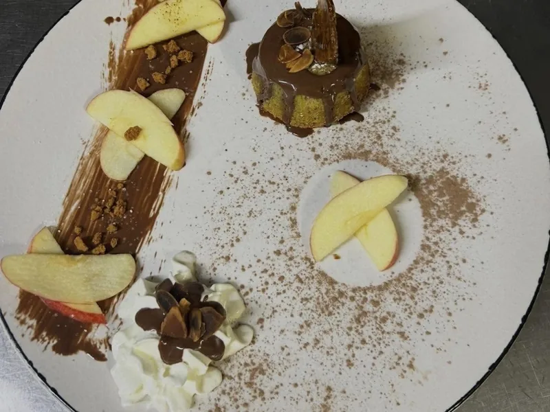 Assiette de dessert dressée
